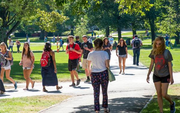Students walking on the Ohio State Oval Students walking on the Ohio State Oval